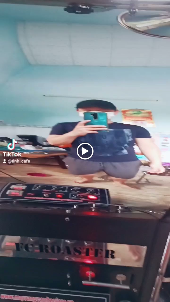 Tỉnh Cafe bờ sông