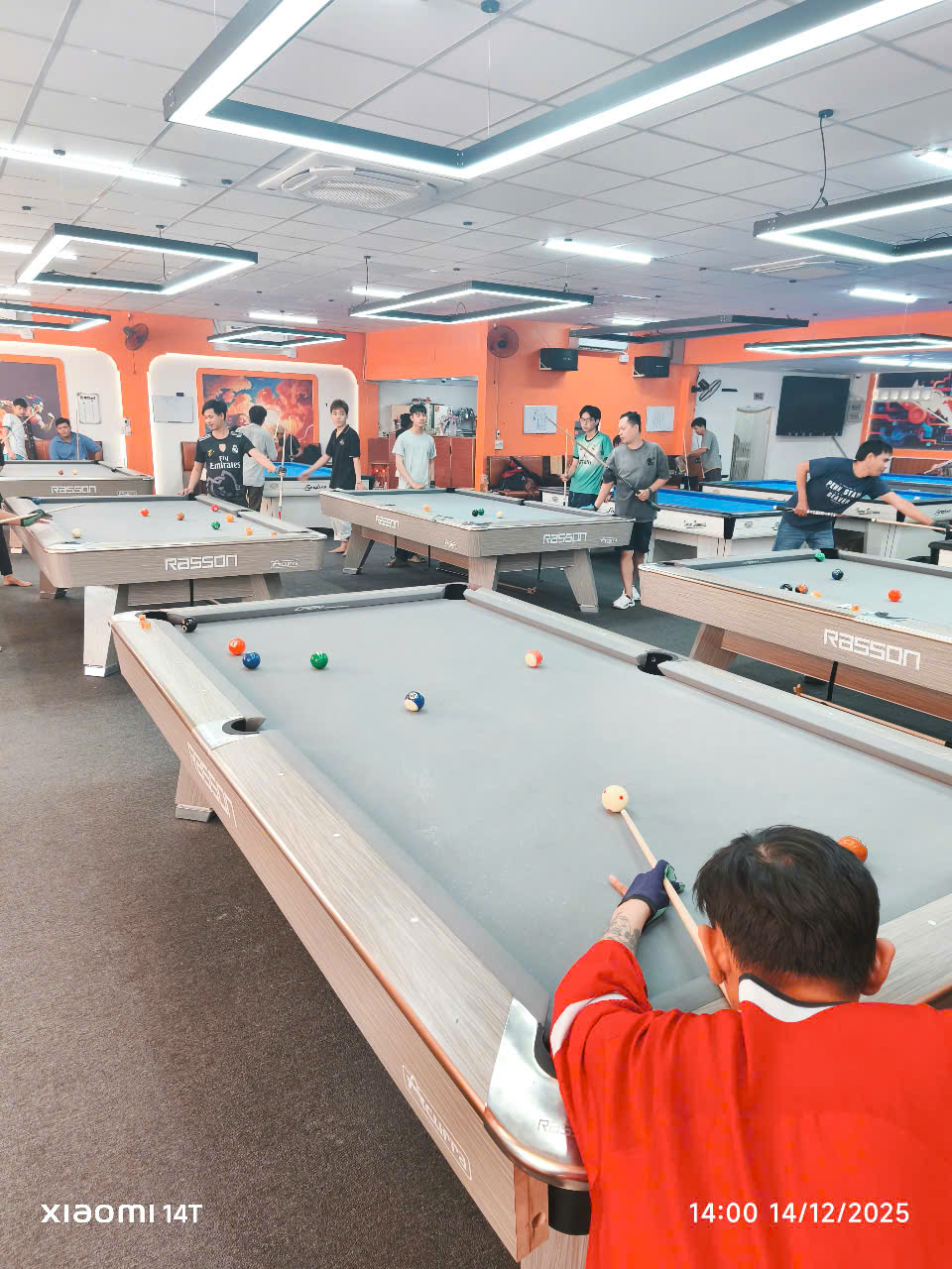 Cafe Billiards Happy