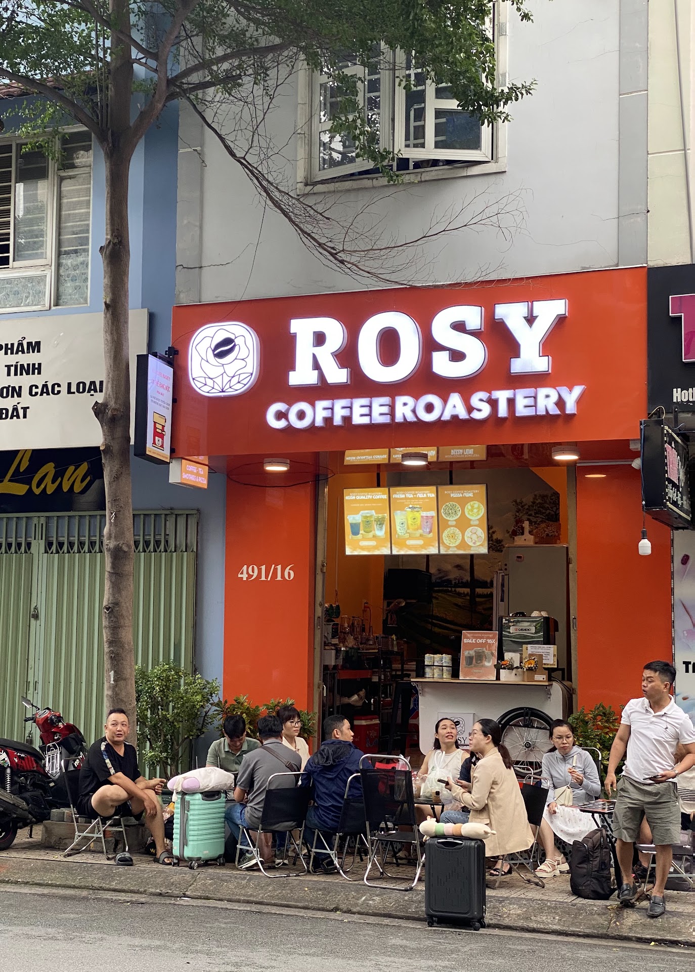 Rosy coffee roastery