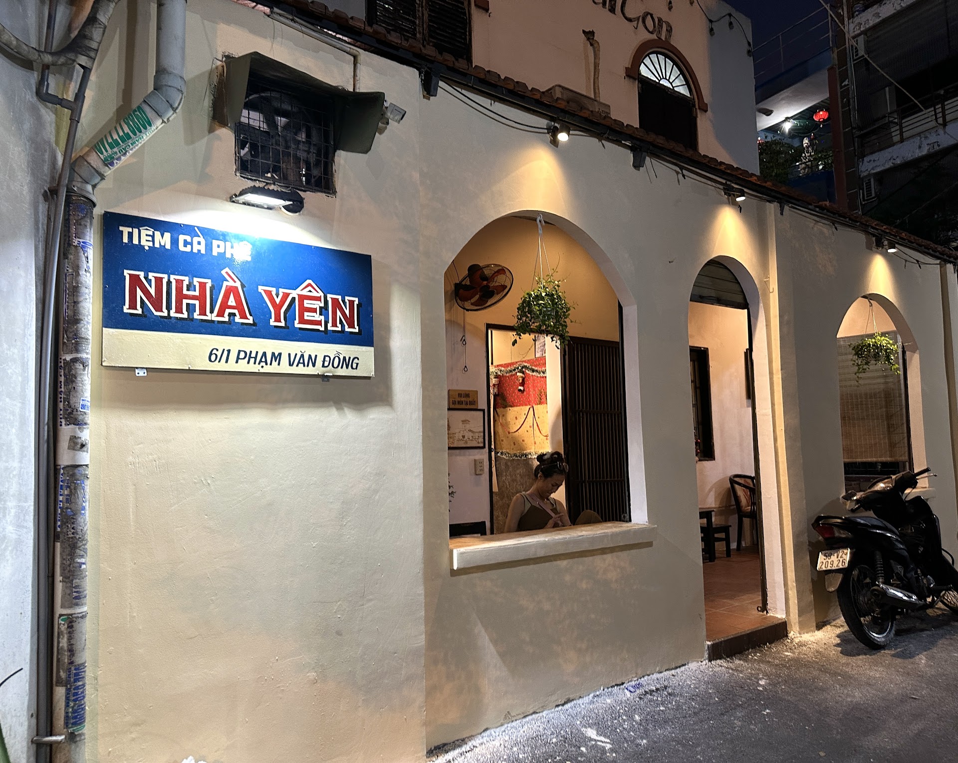 Tiệm cà phê Nhà Yên