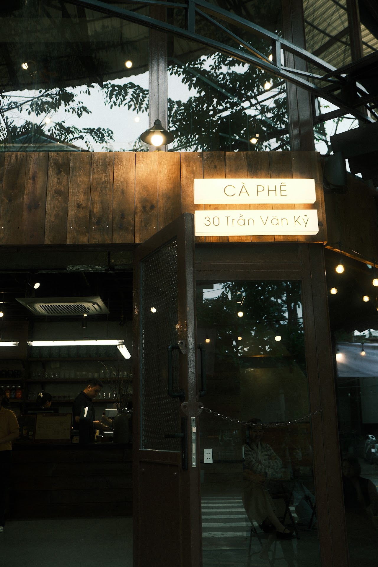 Xưởng và Cà phê Mossy