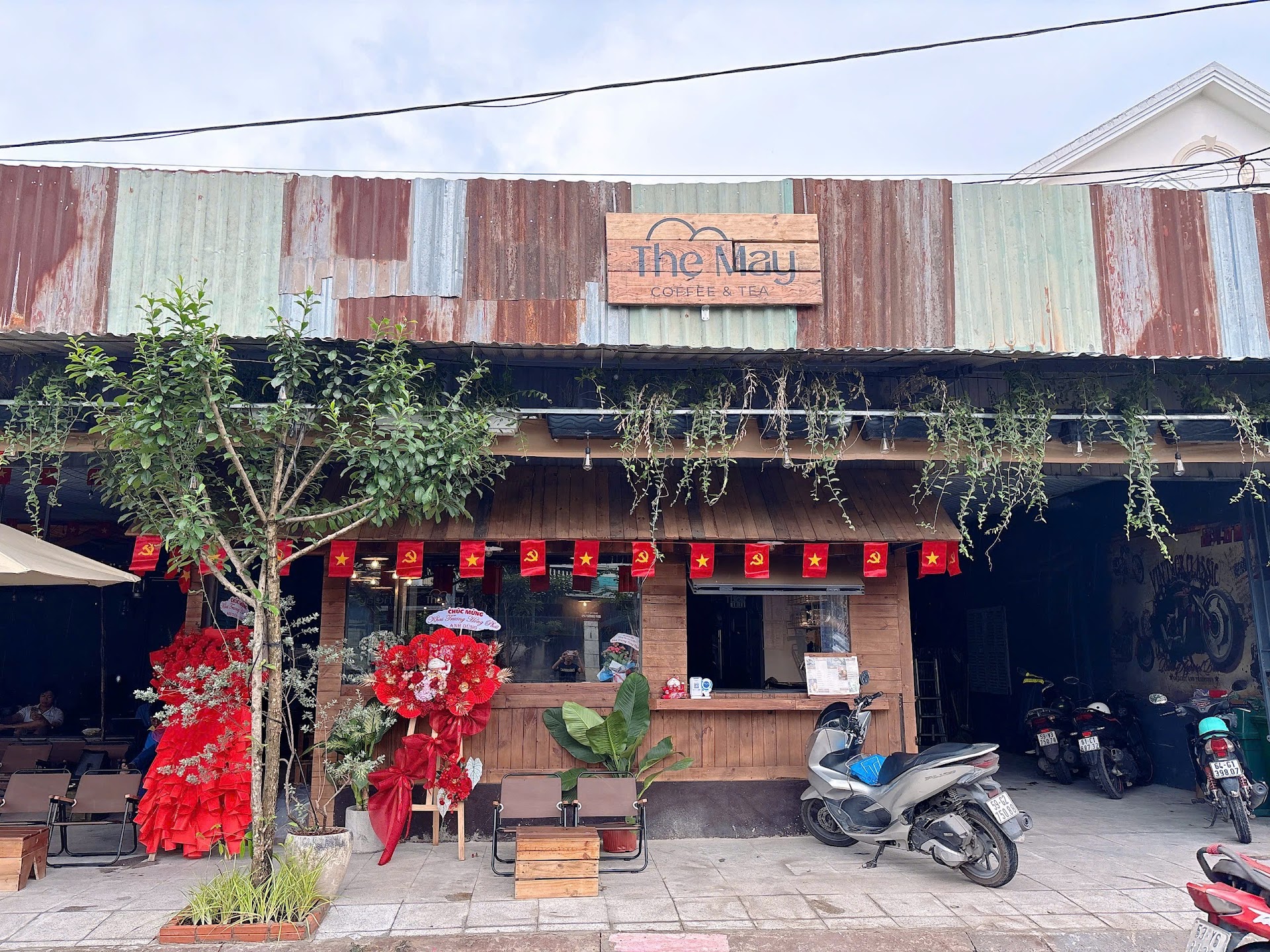 The May Coffee & tea