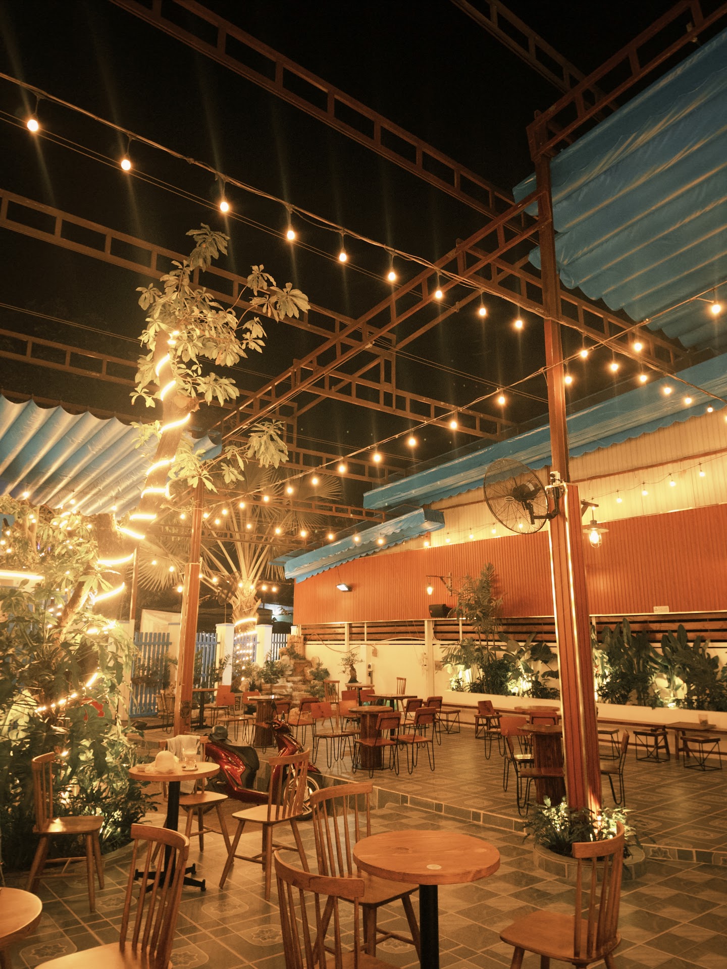 T & H Coffee - Quán cà phê Hóc Môn, Coffee Bà Điểm