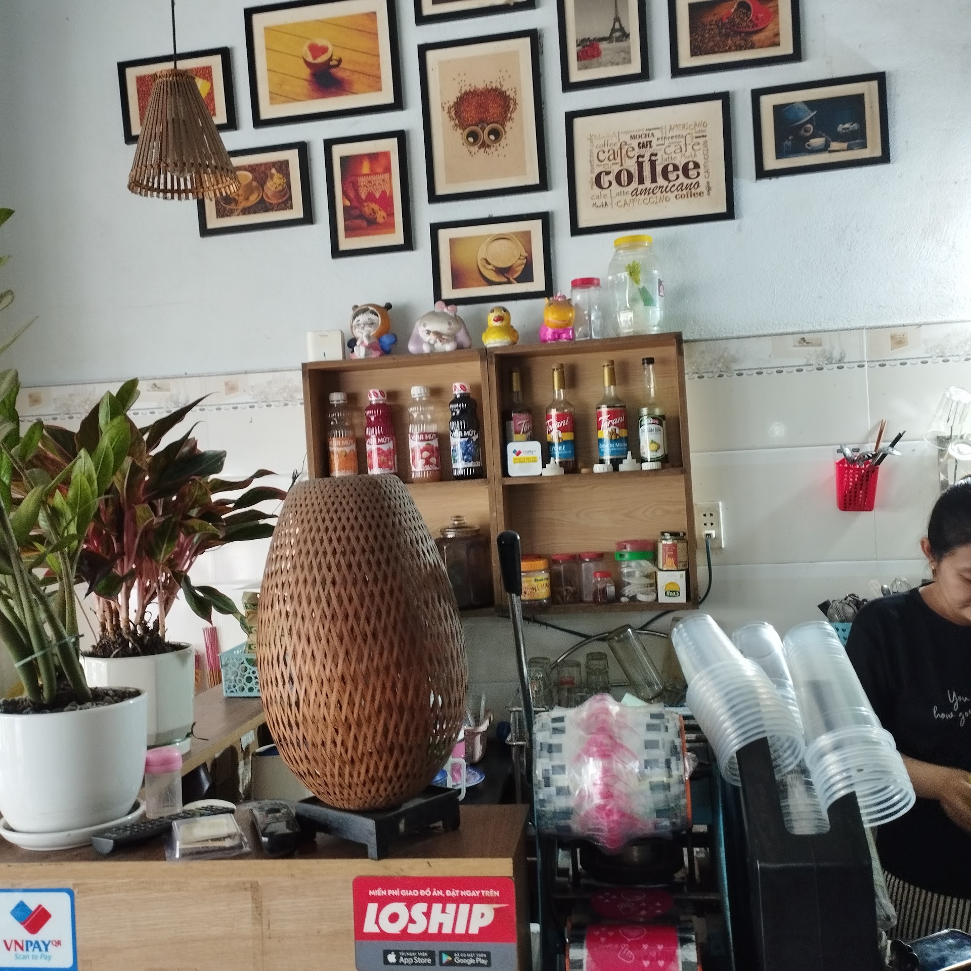 Quán cà phê Mu Ti