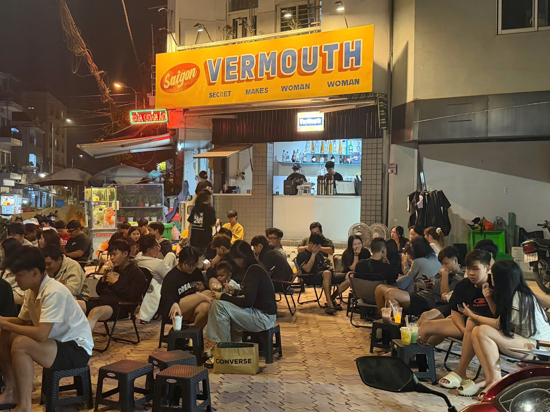 VERMOUTH CAFE