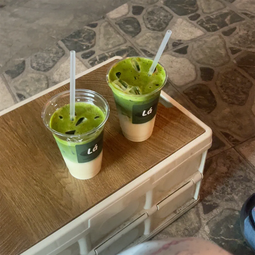 Lá- matcha& coffee