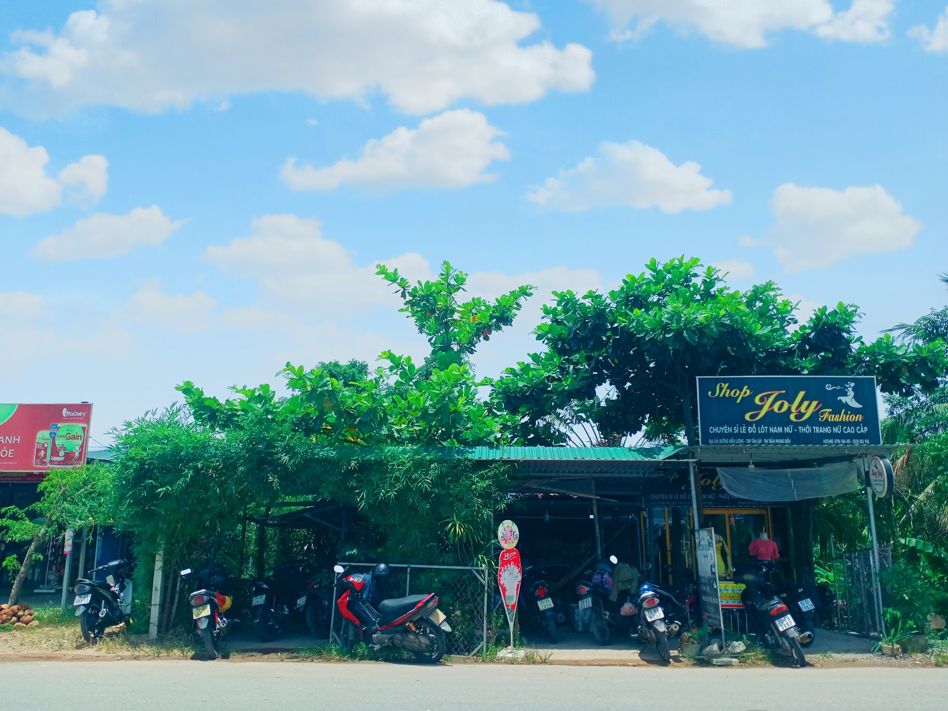 Cafe Vườn Xoài (Phong Điền)