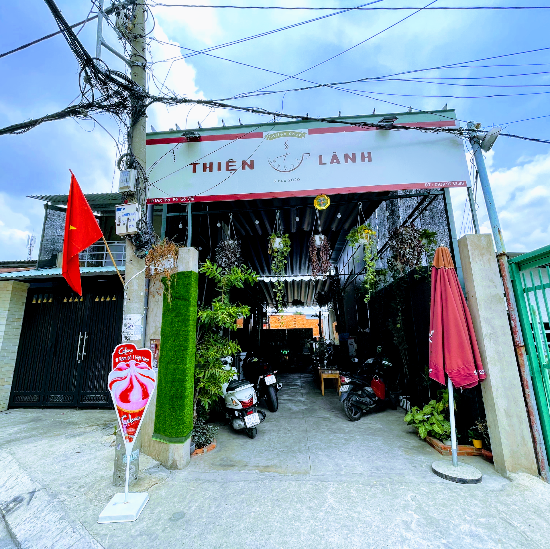 Thiện lành Coffee Shop