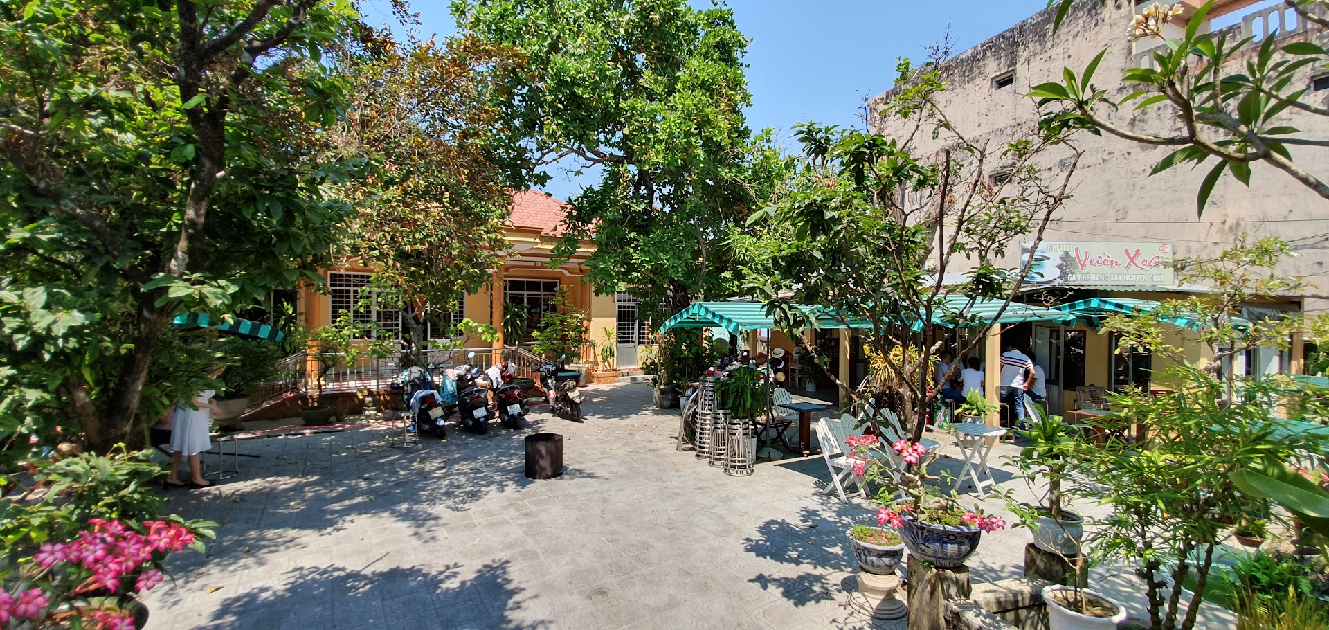 Cà phê Vườn Xoài