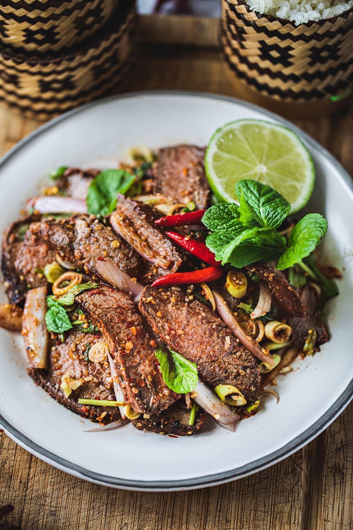 Tiệm Cà Phê Những Ngày Đã Cũ