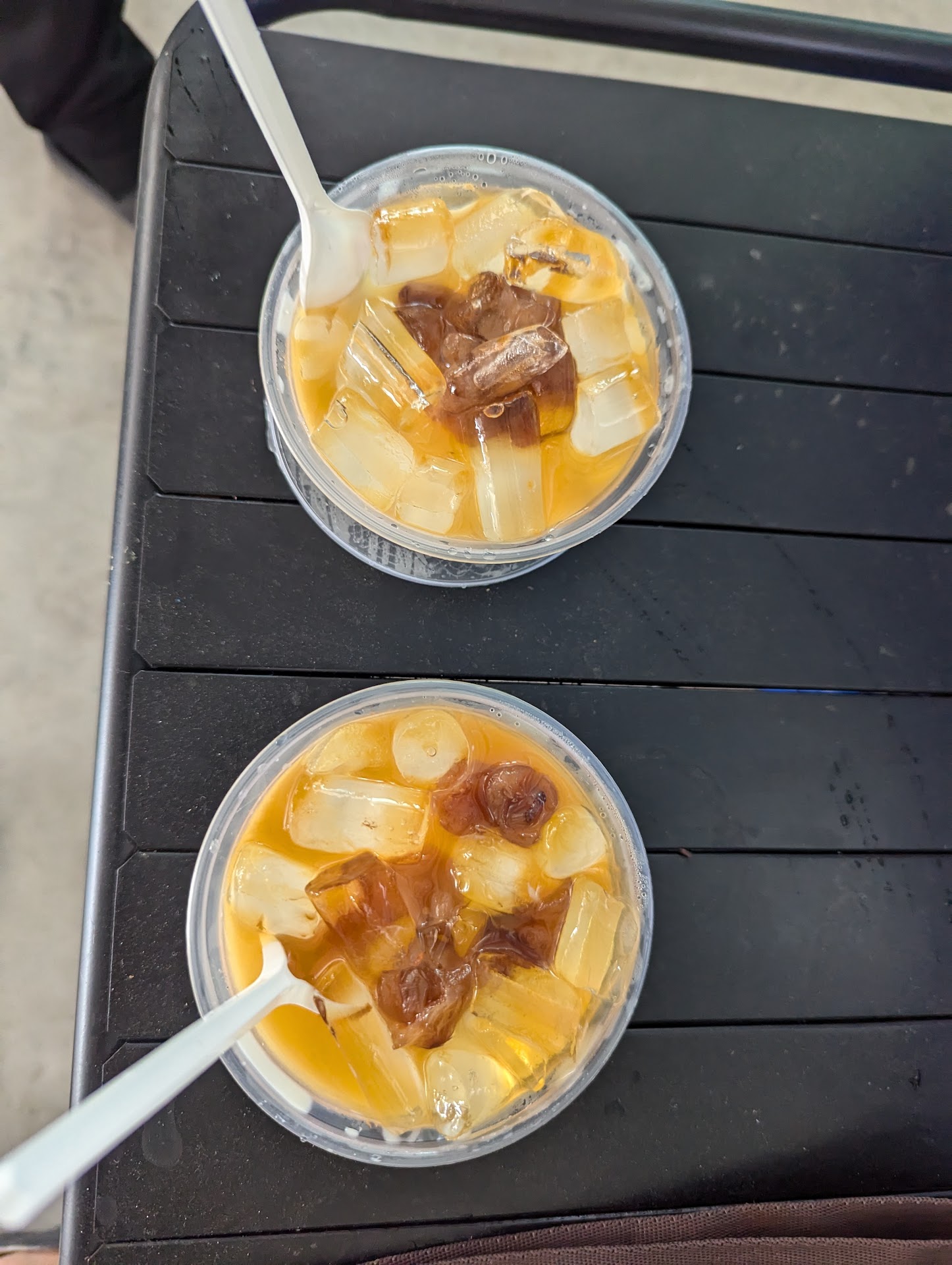 Cafe Võng Hoa Mai Quán