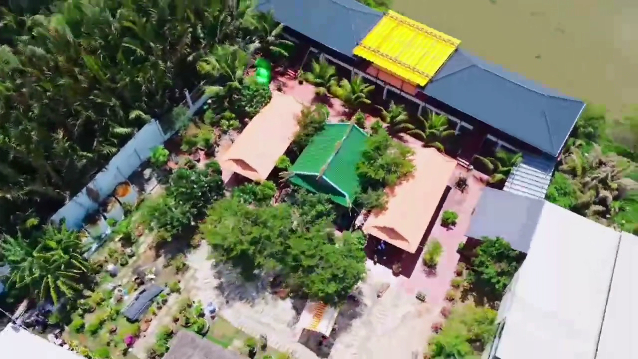 Nhật thắm - Nhà Hàng Chay và Coffee Ven Sông