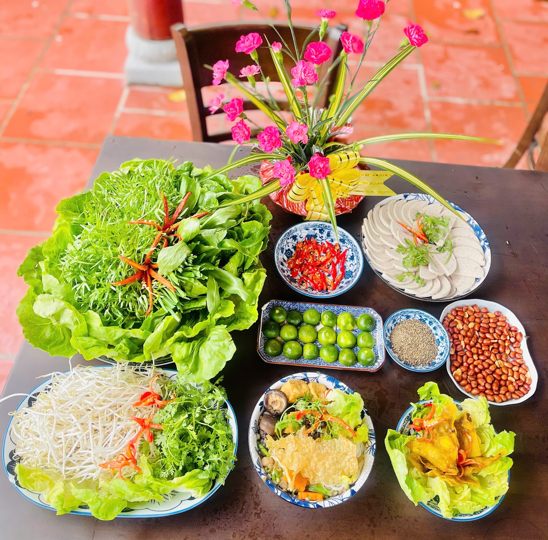 Nhật thắm - Nhà Hàng Chay và Coffee Ven Sông