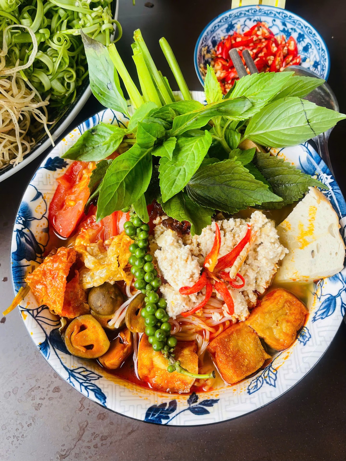 Nhật thắm - Nhà Hàng Chay và Coffee Ven Sông