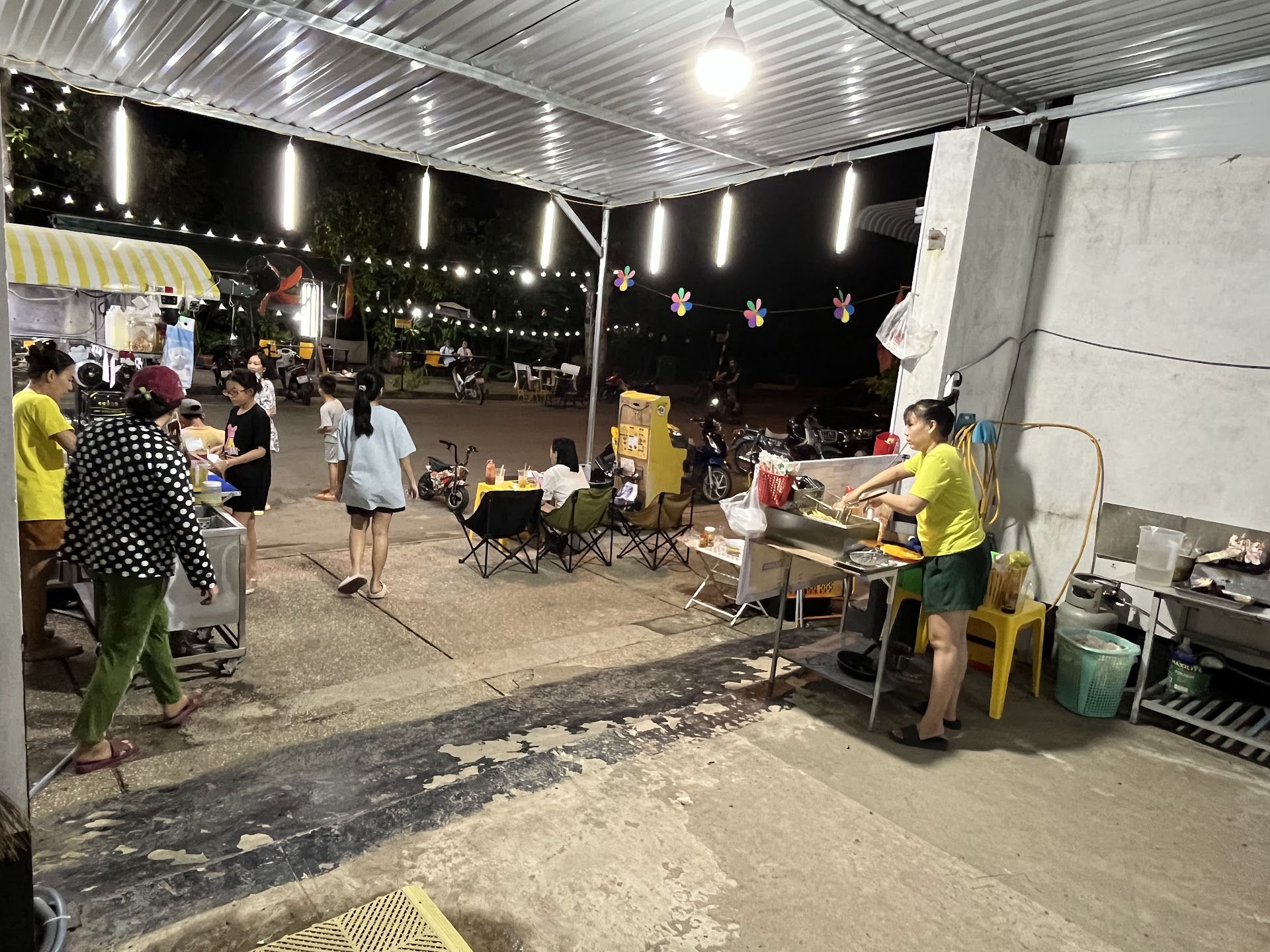 BA CHUÔNG QUÁN (Thủ Đức)