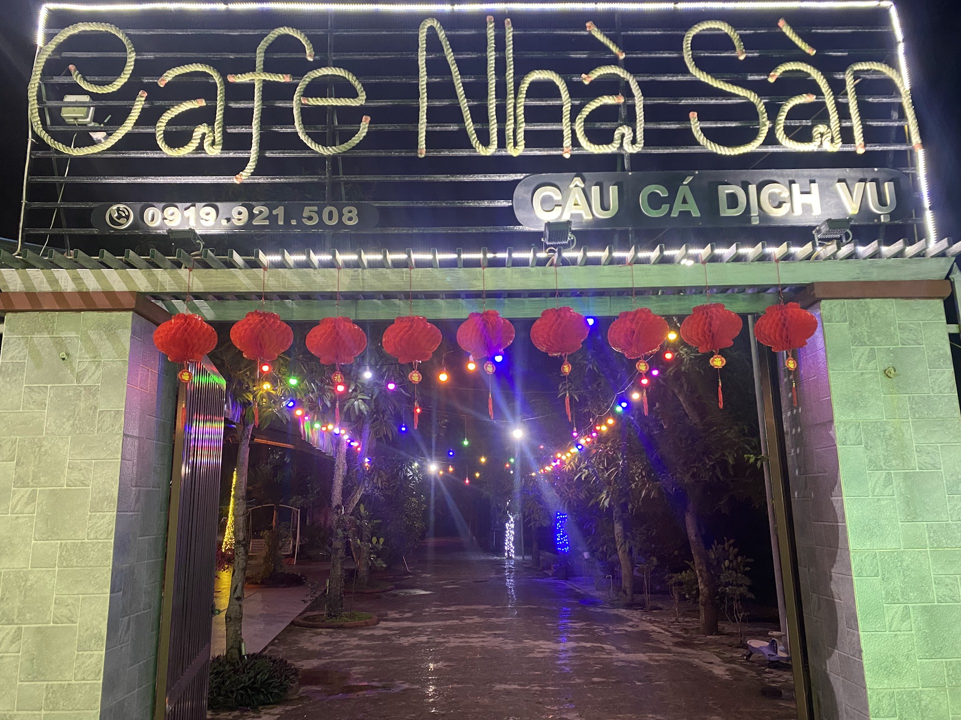 CAFE NHÀ SÀN & CÂU CÁ GIẢI TRÍ