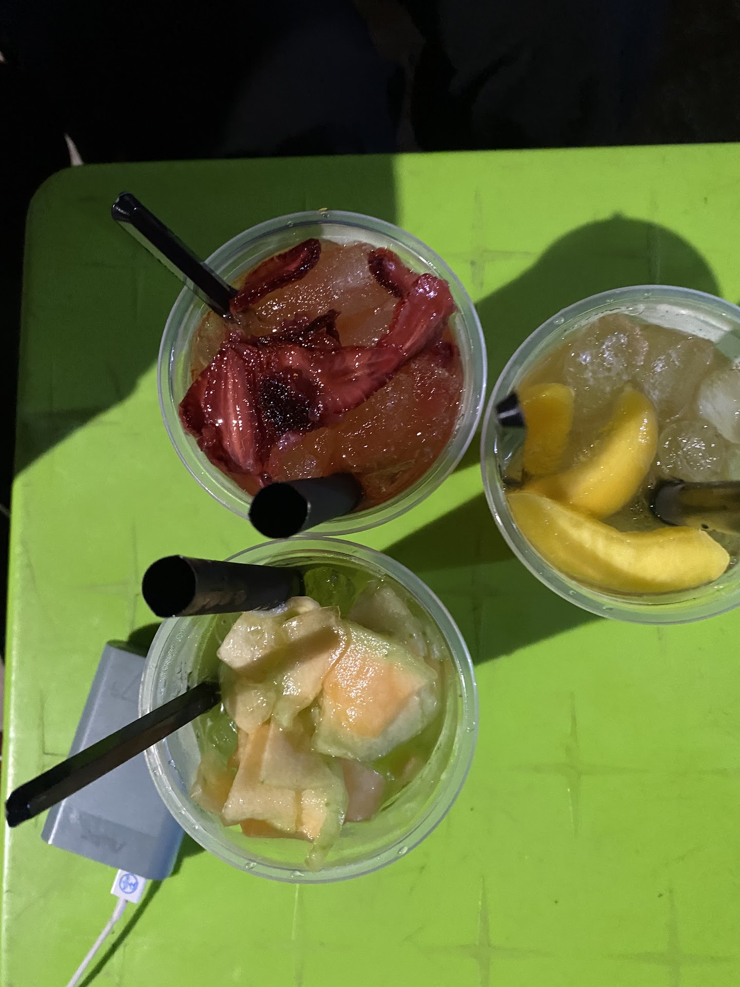 Tiệm trà ven đường