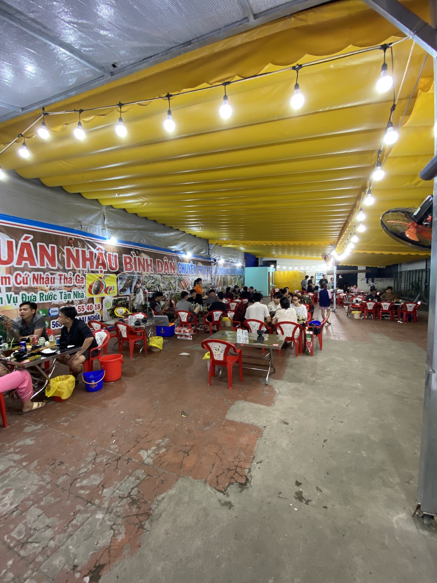 Bình Lợi Quán . Quán Nhậu bình dân