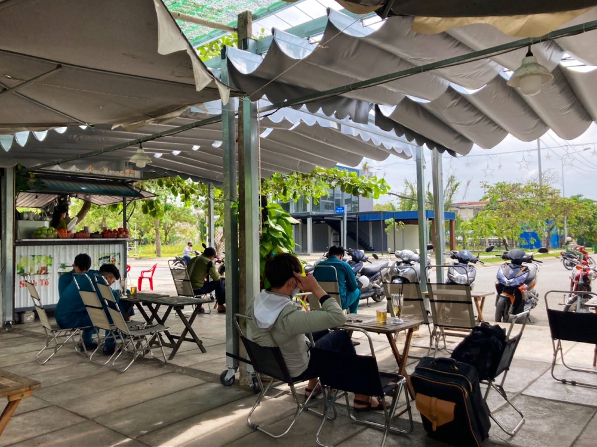 Quán Ngã 3 vui vẻ