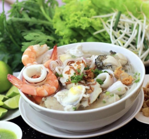 Nhà nghỉ Hoàng An