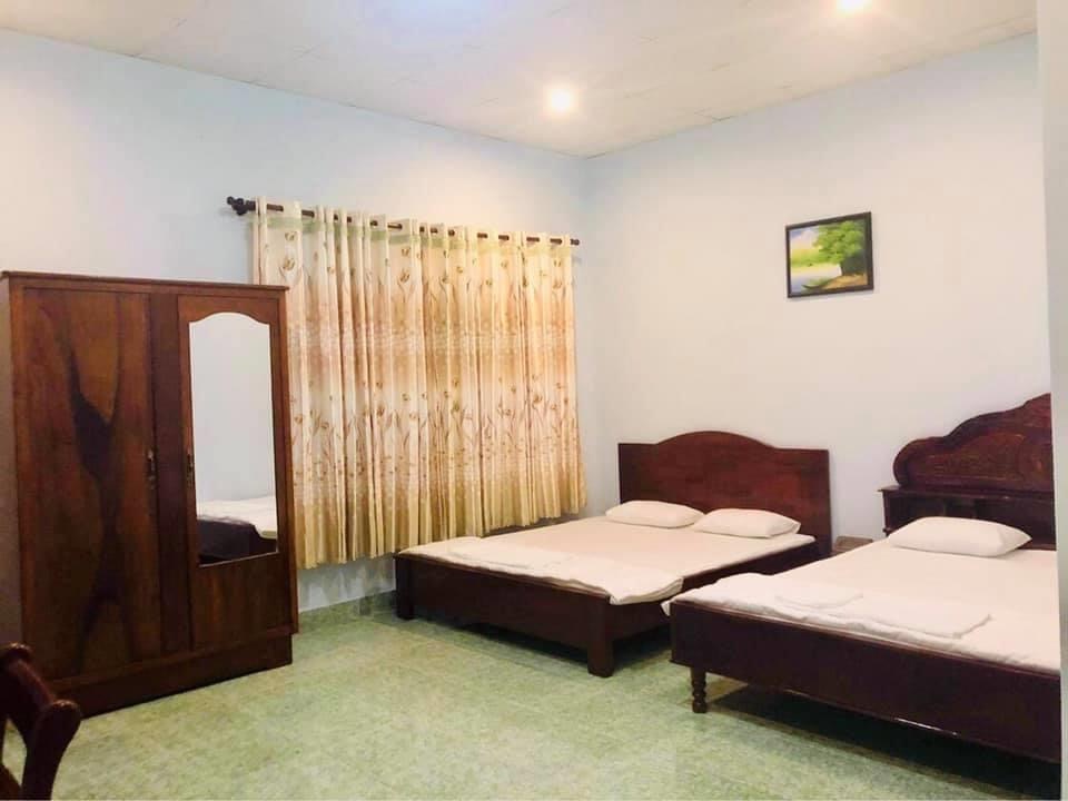 Nhà nghỉ Hoàng An