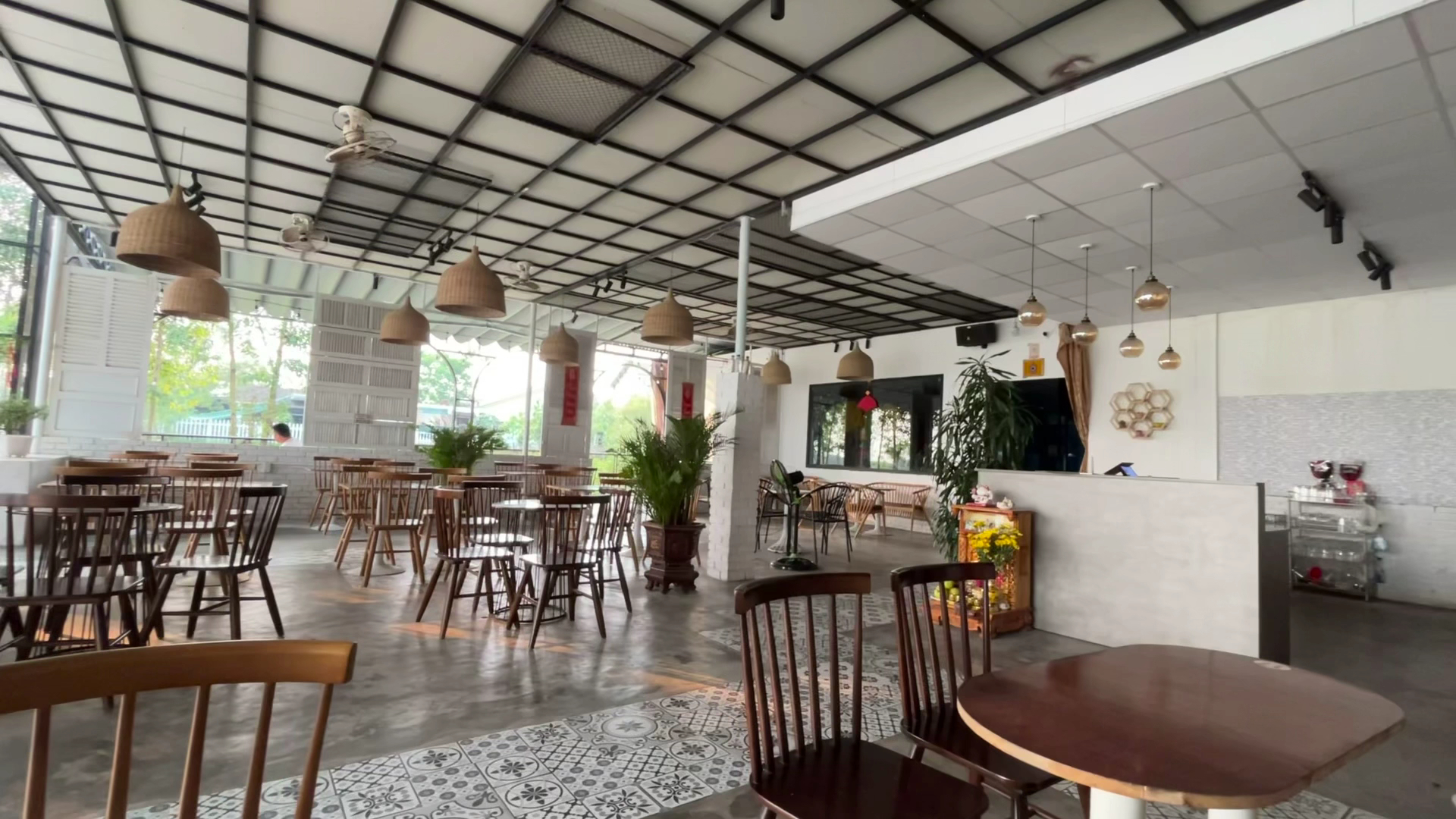 Gin Coffee & Milk Tea