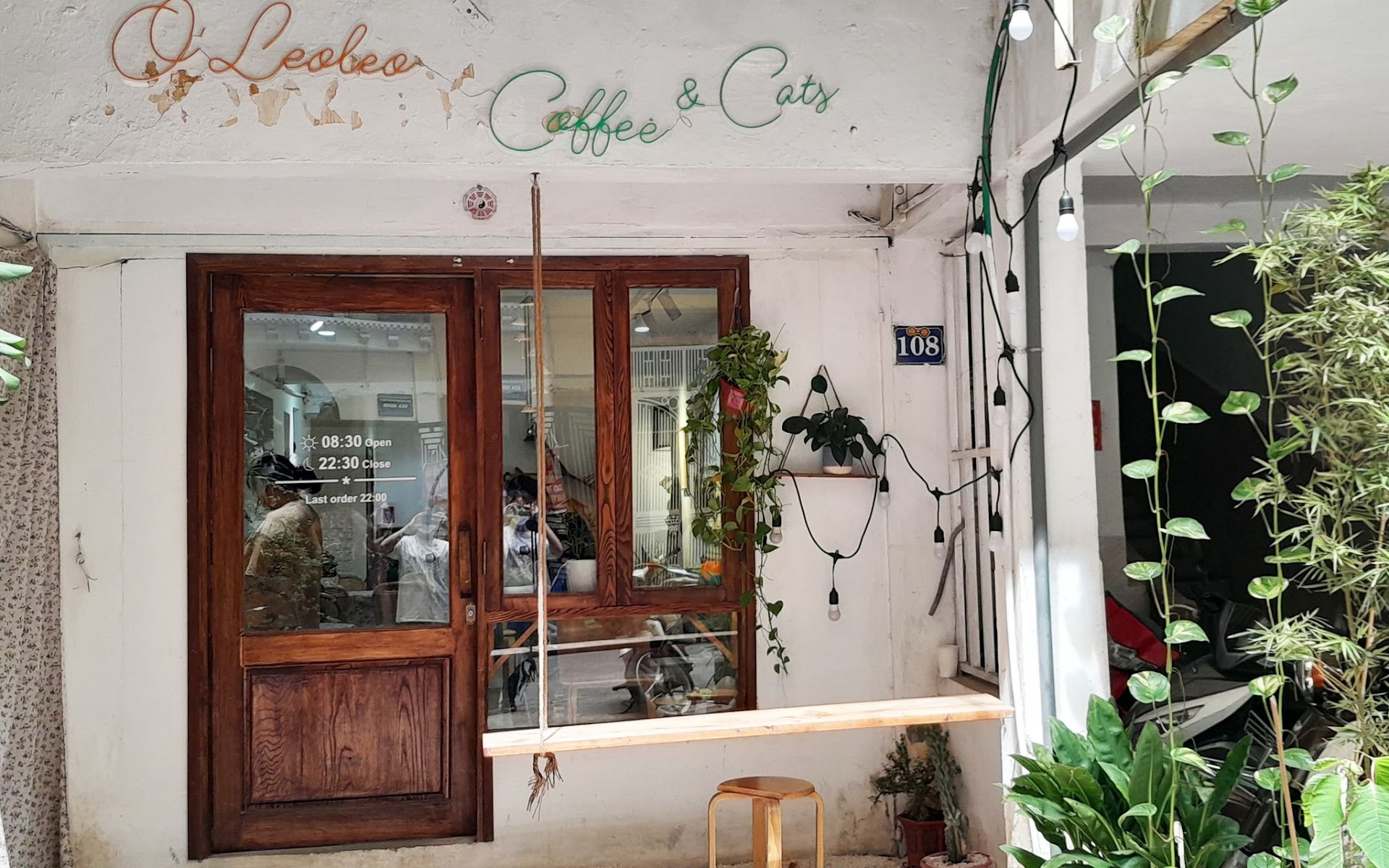 Oleoleo Coffee & Cats