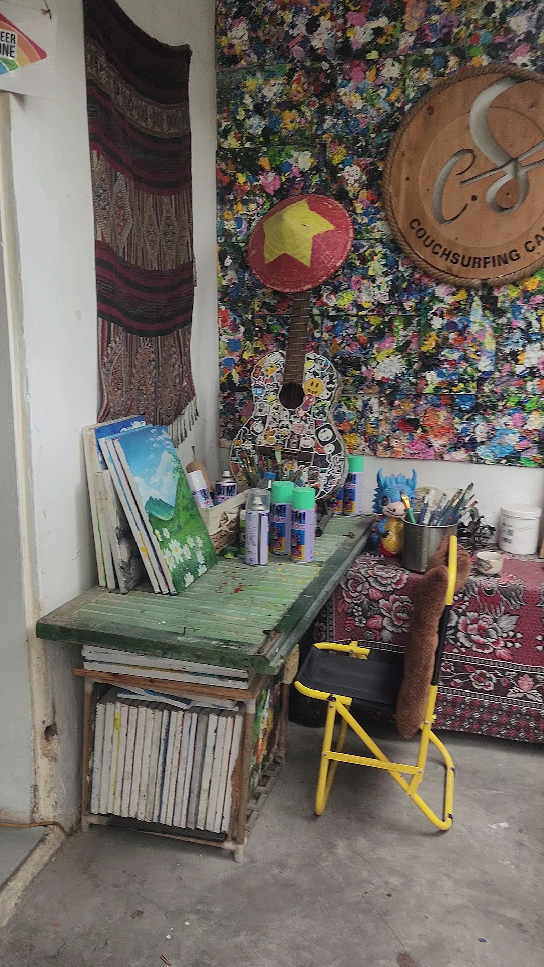 Couchsurfing Café (Nhà Lành)