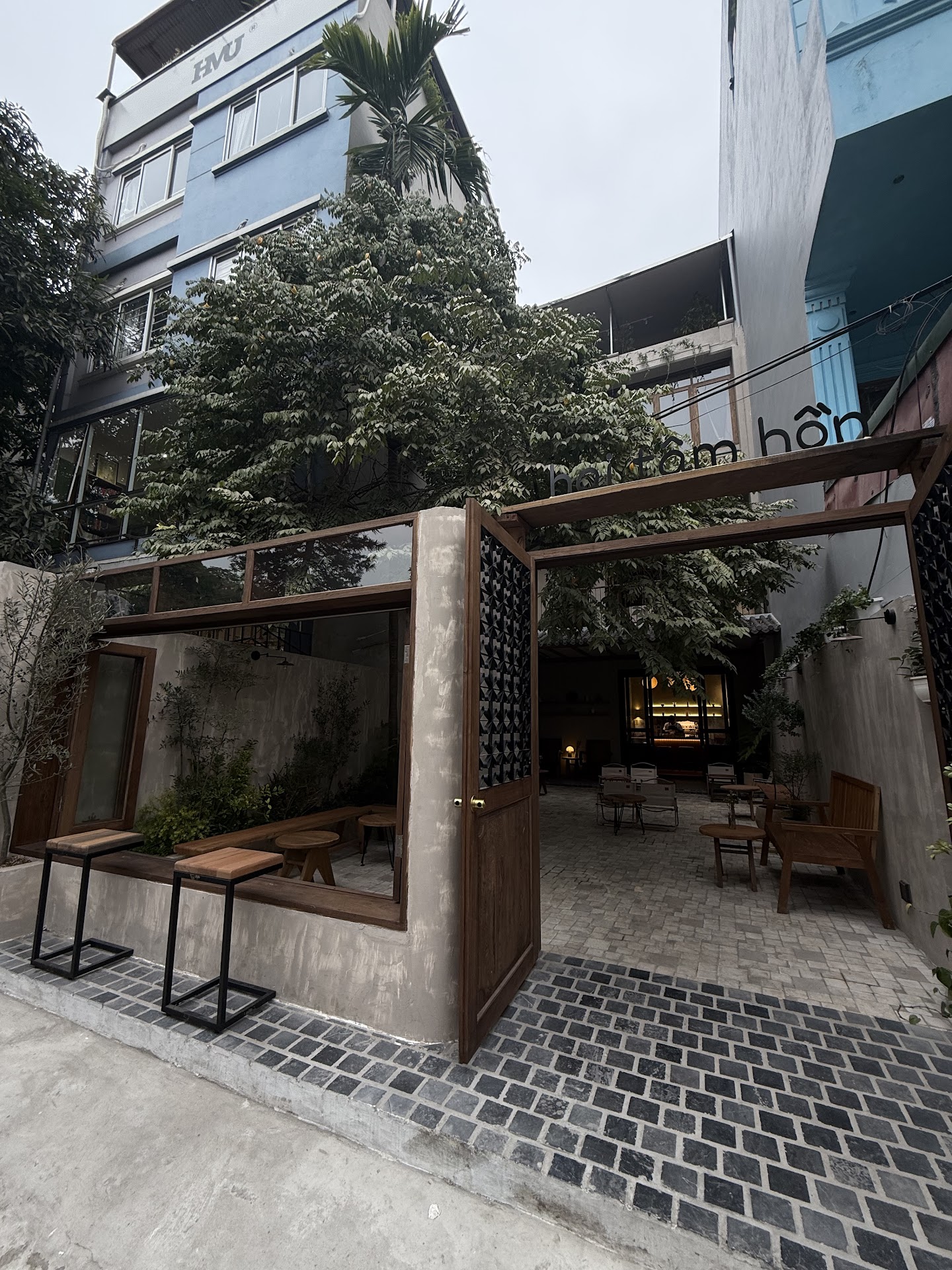 Quán cà phê Hai Tâm Hồn