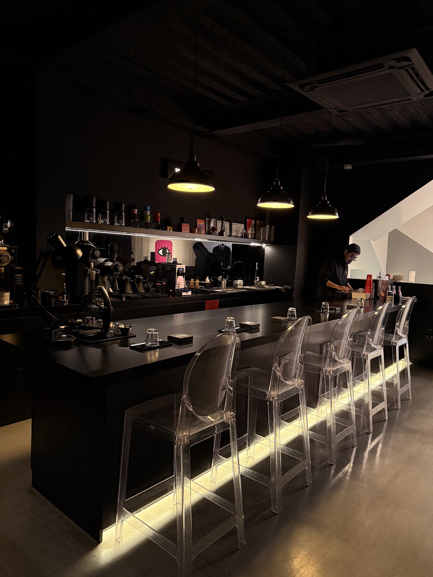 refined. Specialty Coffee @No Concept