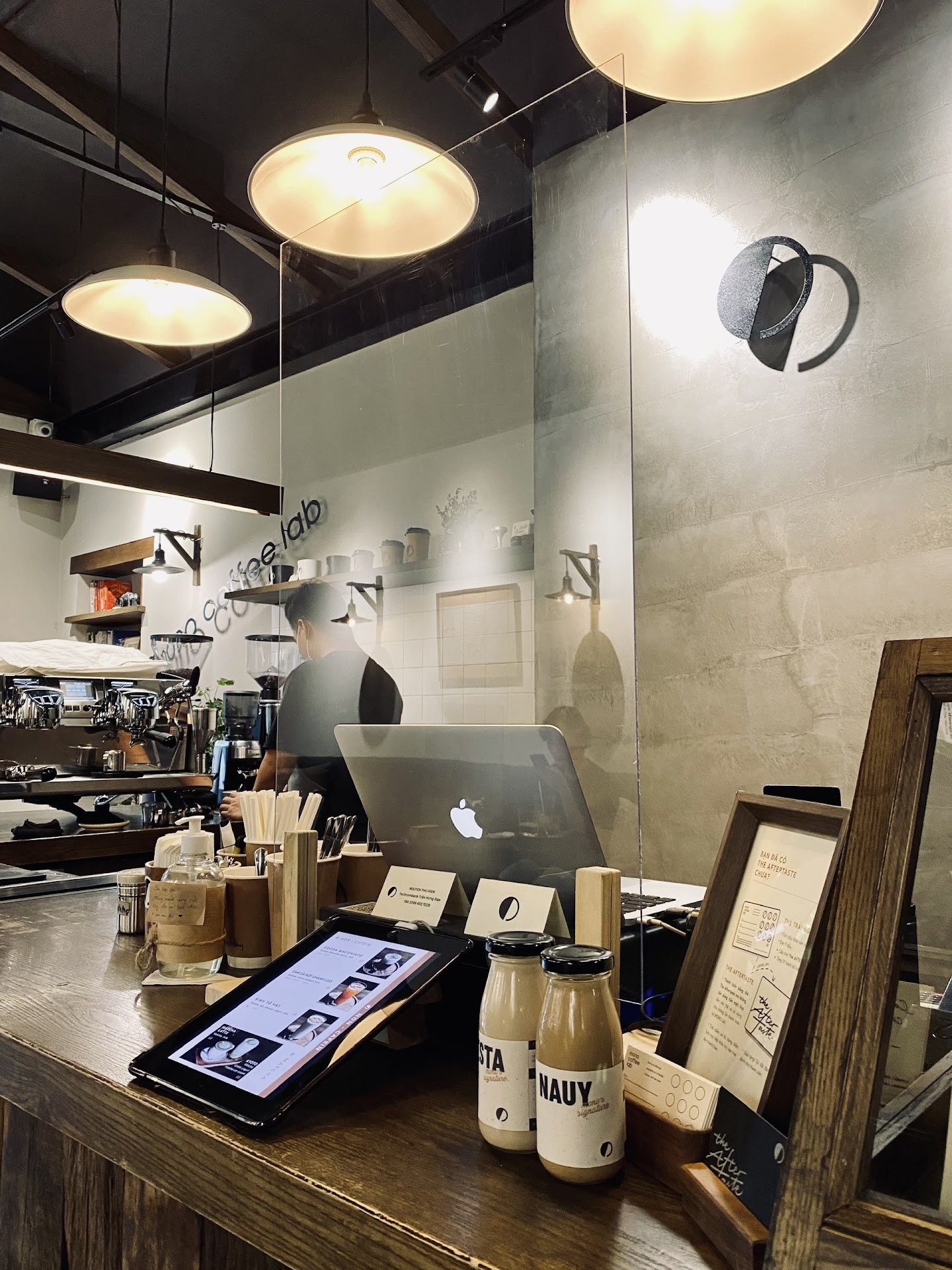 MONO Coffee Lab - Vân Hồ