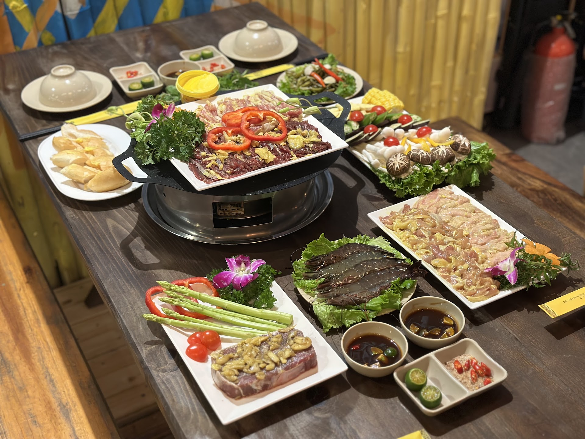 Tiệm Cocoru - Nhà Hàng View Sông Hồng