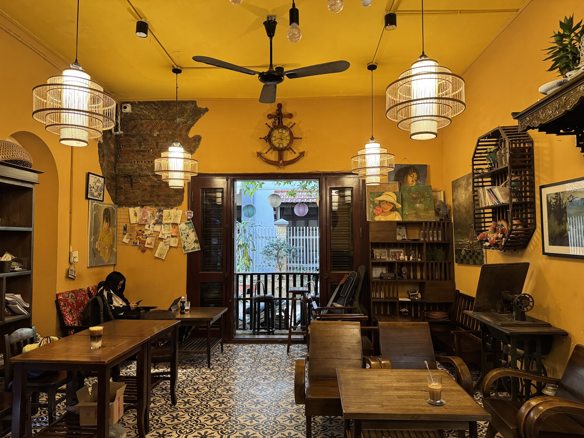 Ngáo Cafe & Homestay