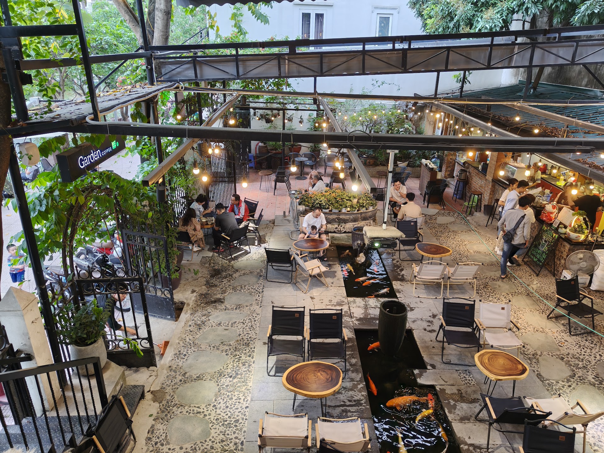 Garden Coffee Đội Cấn