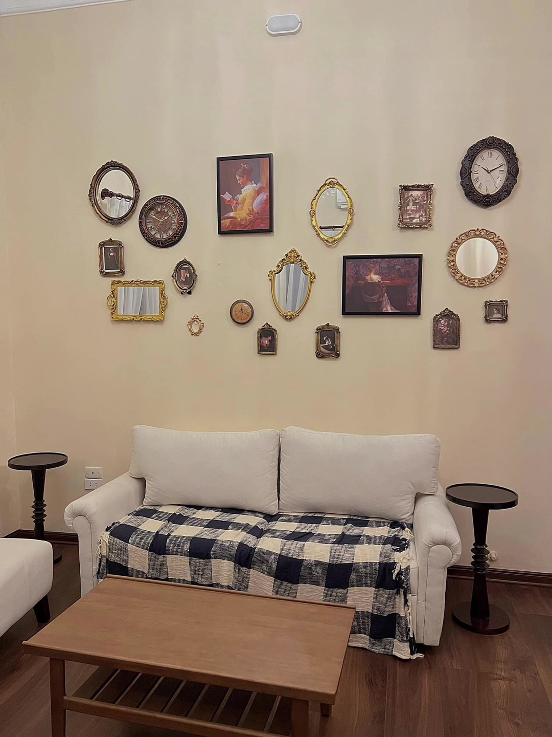 The Yard Café & Bistro