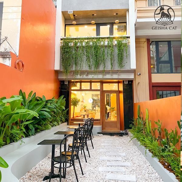 Geisha Cat Cafe