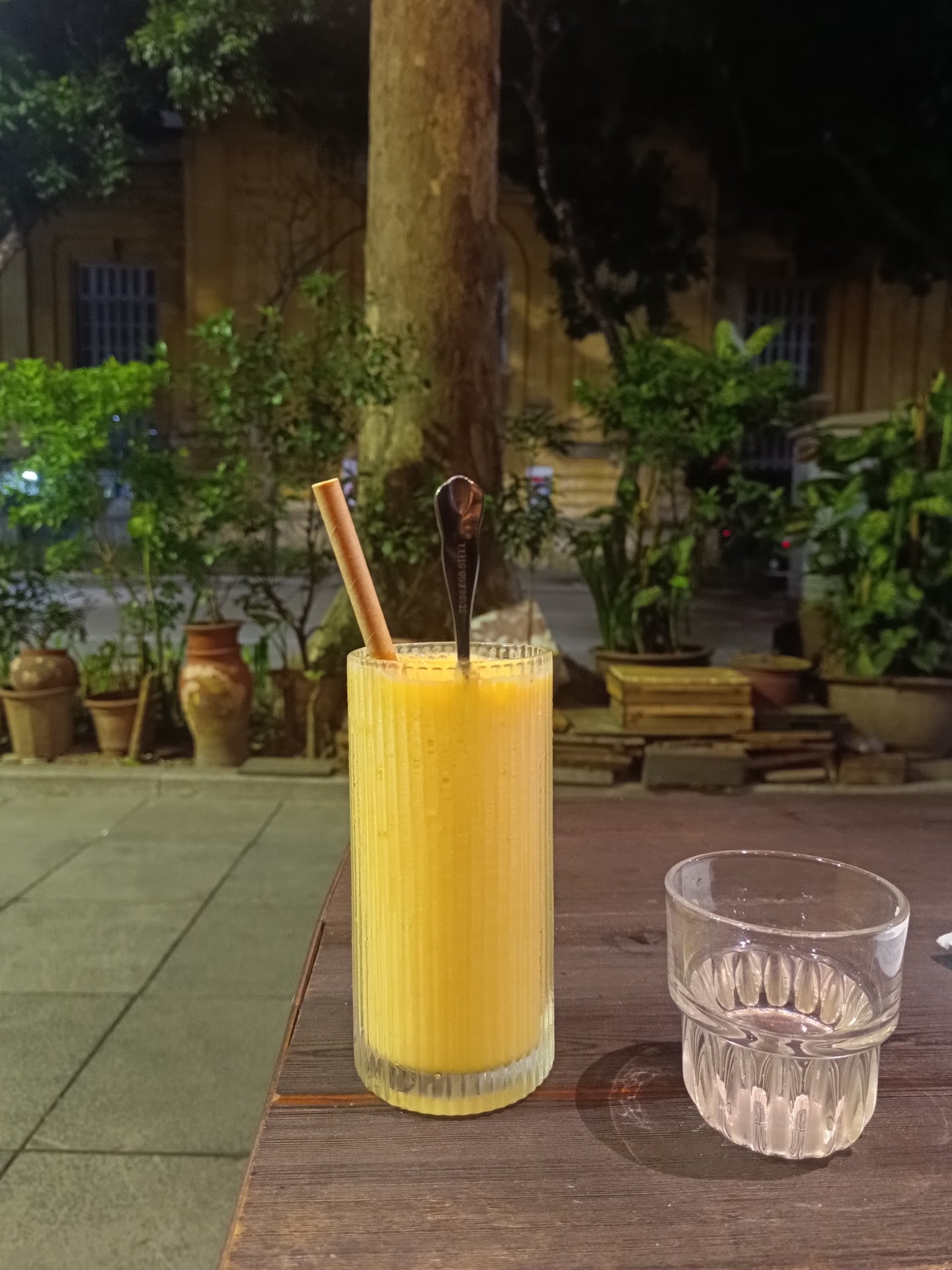 Tiệm Cà Phê Hạnh Phúc