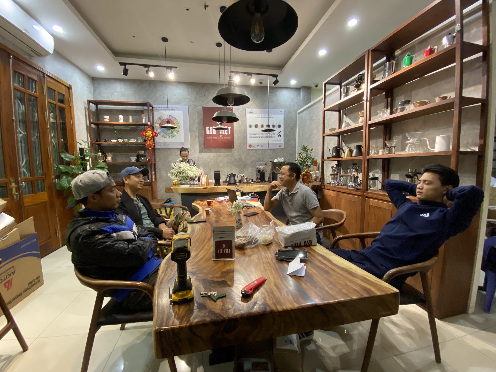 Gió Việt Xưởng rang cafe hạt chọn