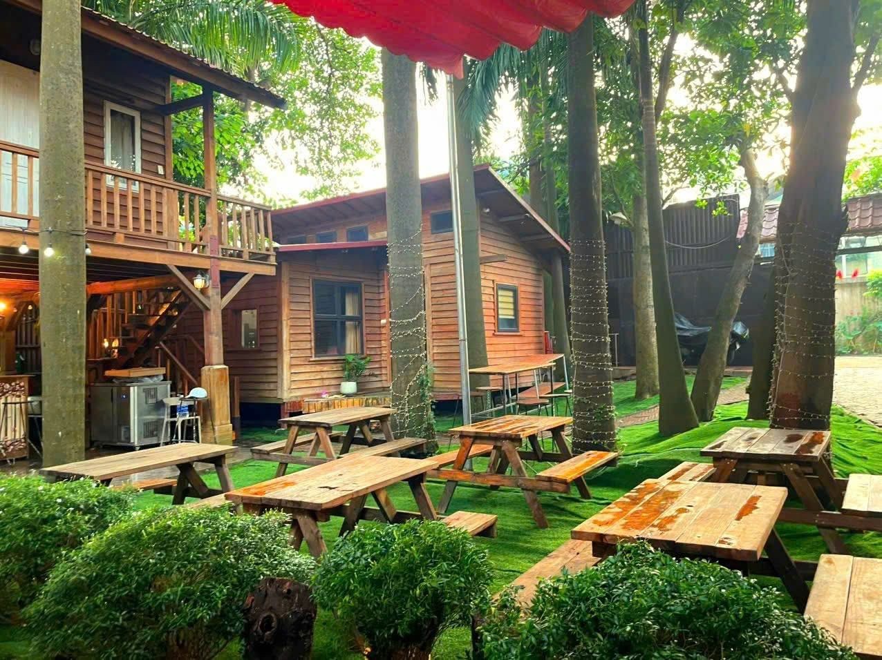 Moto-Garden Cafe | Tay Ho (The Garage - Hanoi)