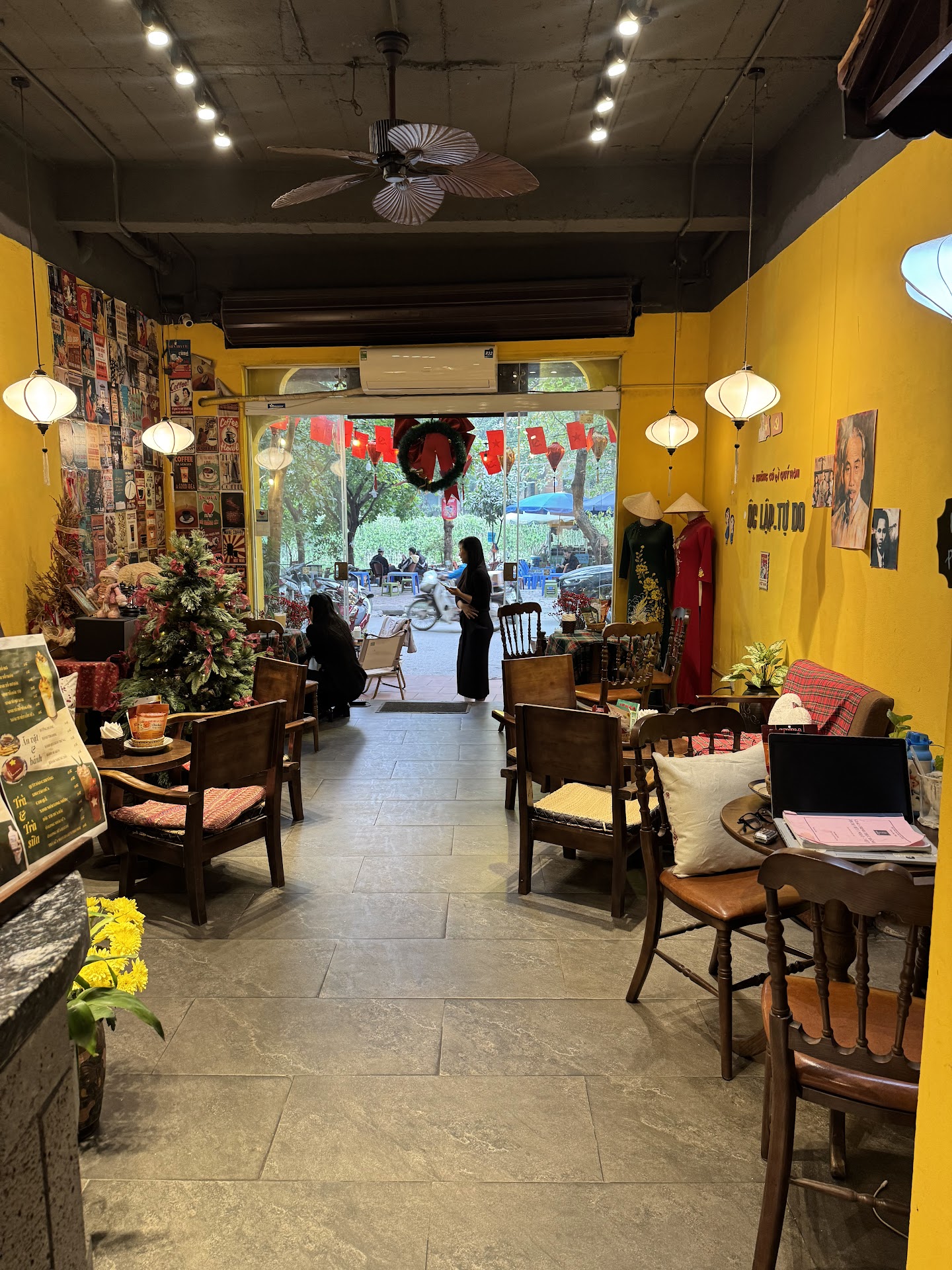 TÁCH Trà và Cà phê