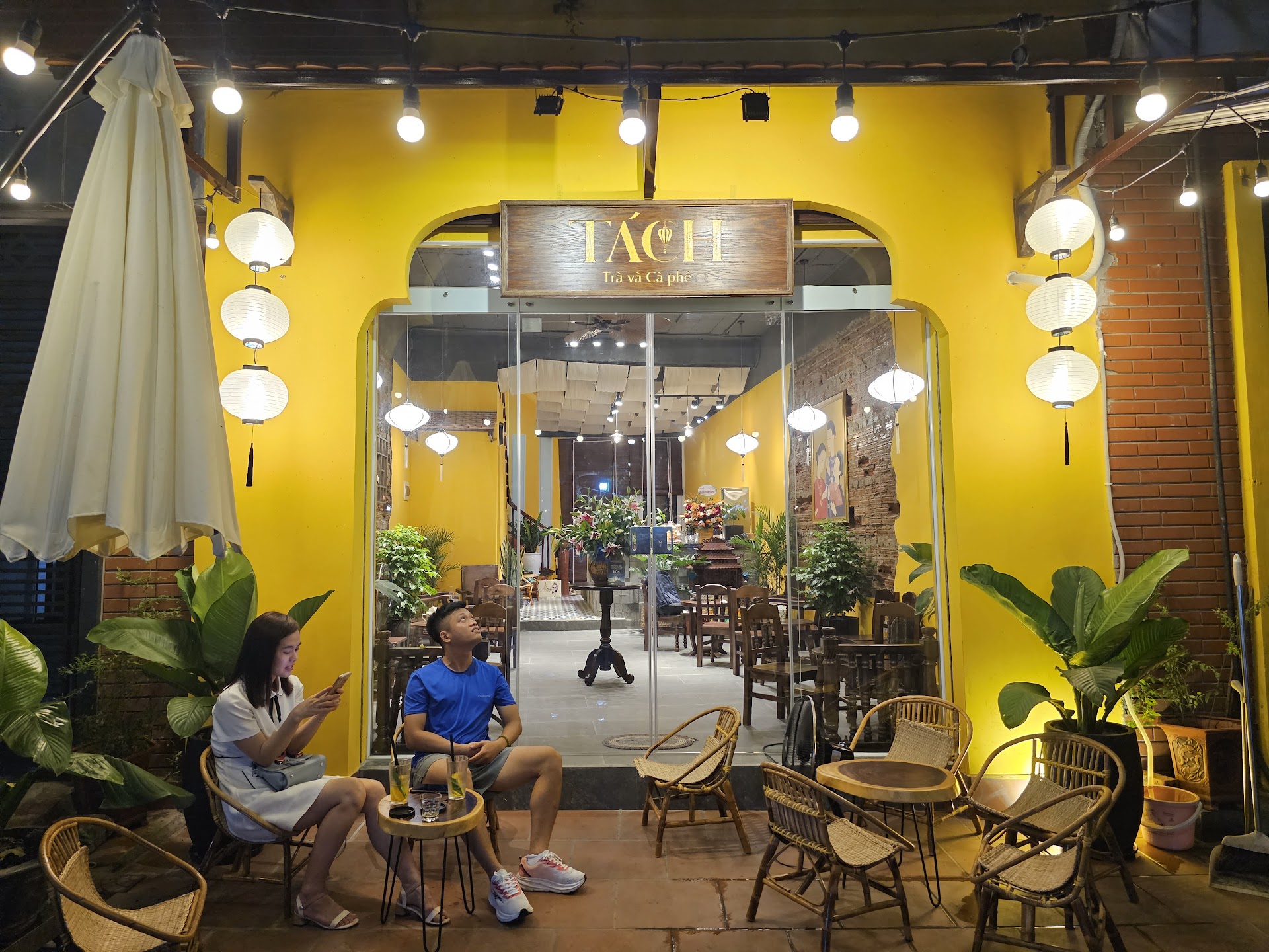 TÁCH Trà và Cà phê