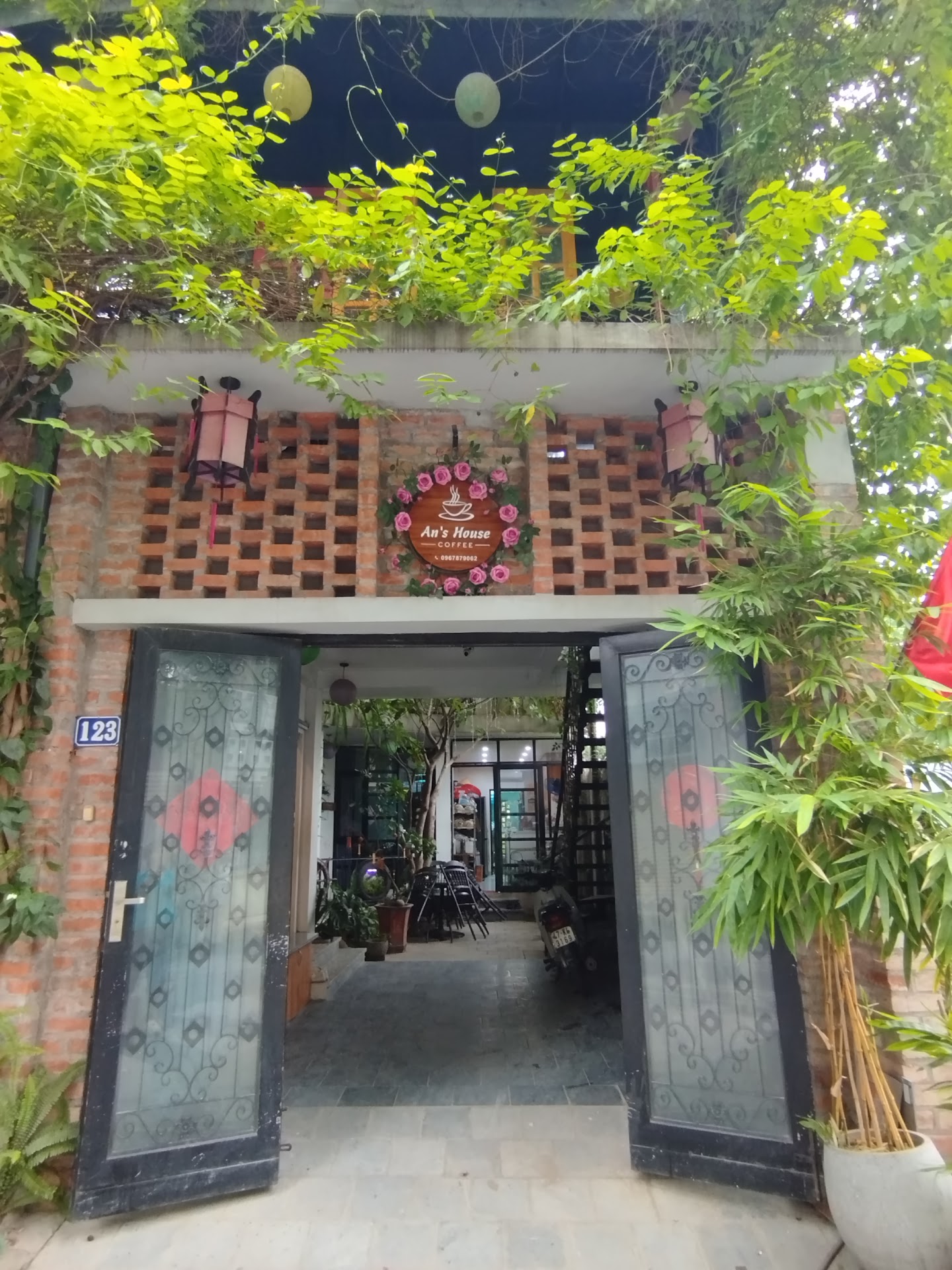 An house coffee - Cà phê Quán