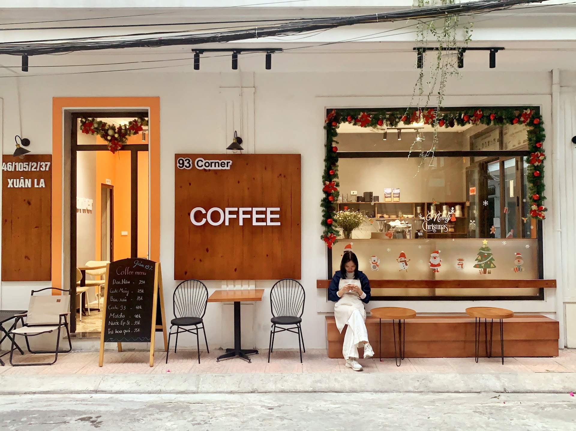 93 Corner Coffee Roastery - Xuân La