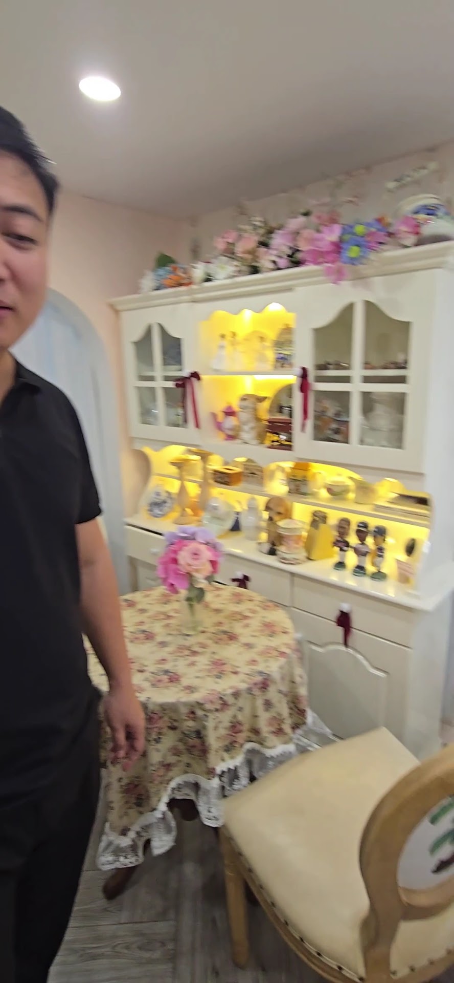 Kamilla flowers and cake- Tiệm bánh và cà phê