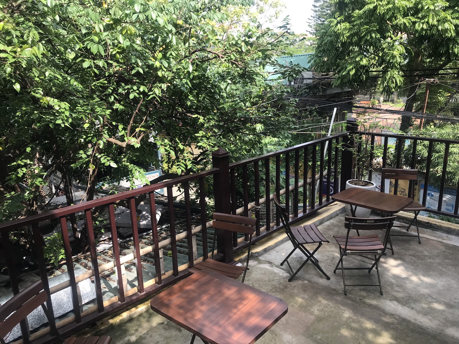 Tiệm Nhà Mình Cafe