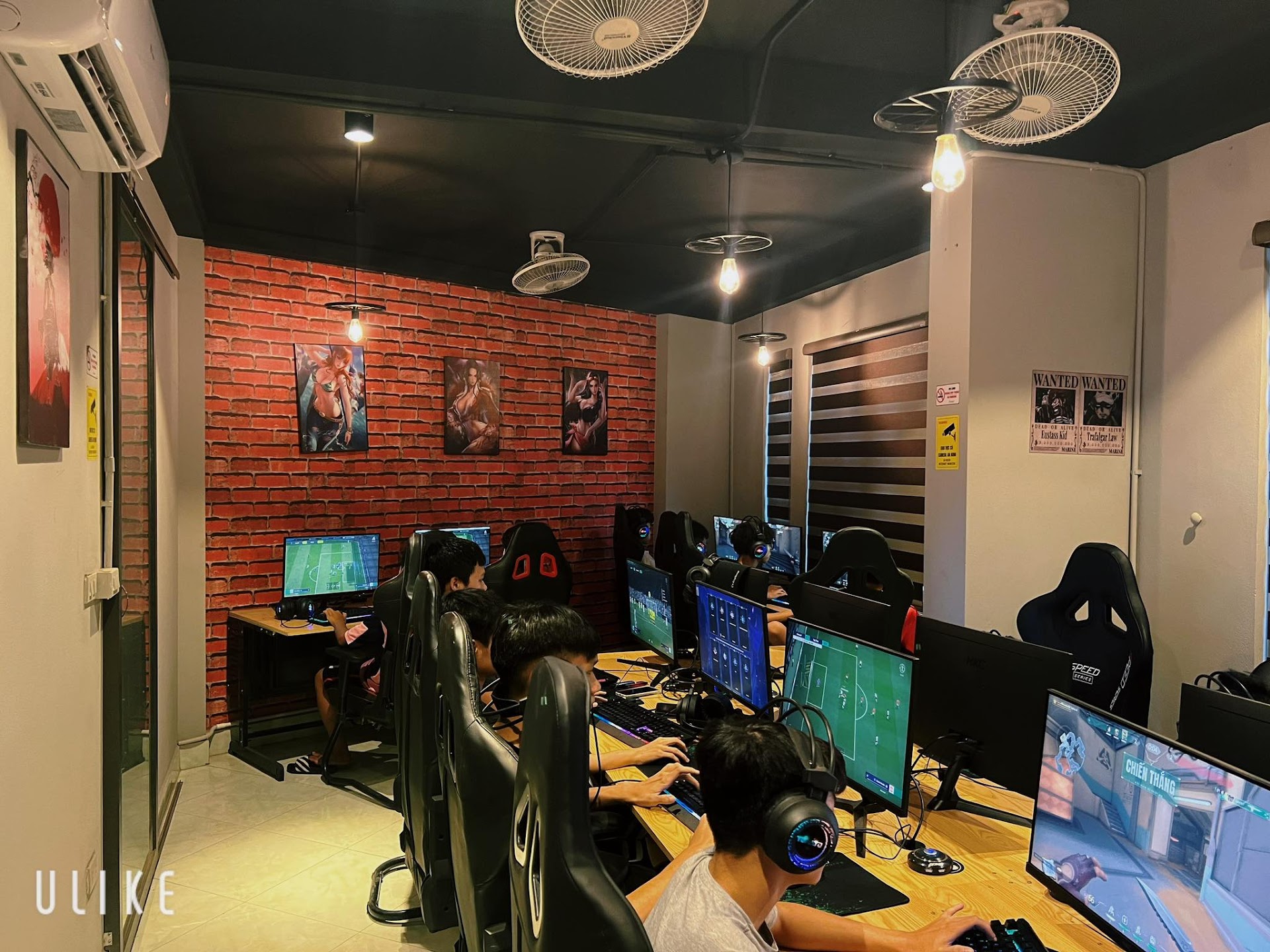 CardCenter Cyber Game 2