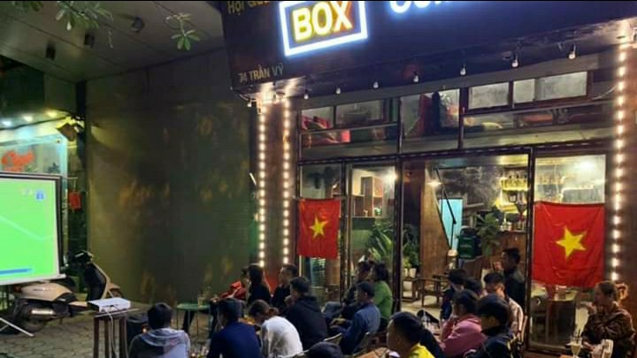 Tiệm Box Cafe