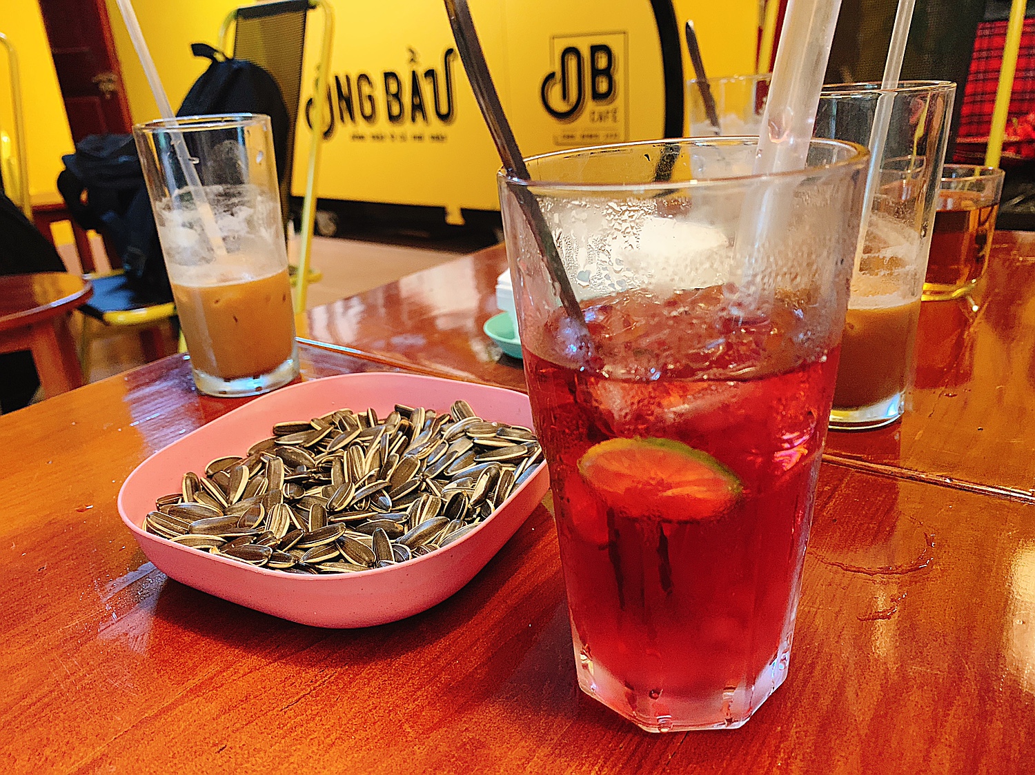 Cafe Ông Bầu - Nguyễn Cảnh Dị