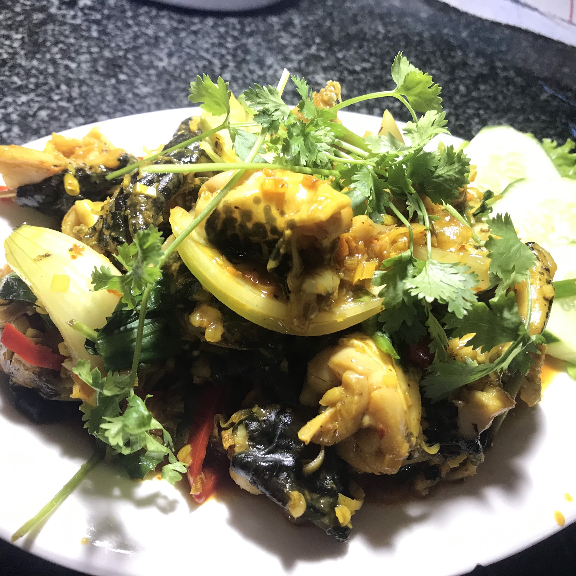 Quán nhậu Cây Me, Ăn cá diếc ngon