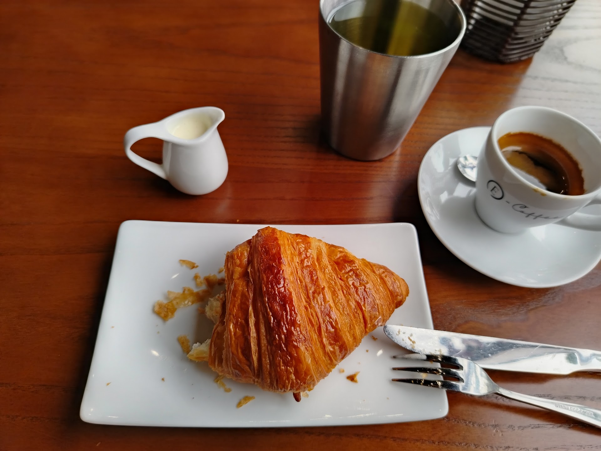 Trung Nguyên E-Coffee K1 Khai Sơn-Long Biên-Hà Nội